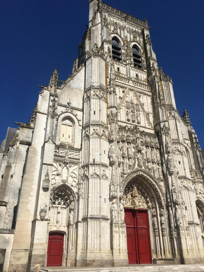 Hotel Jean De Bruges 圣里基耶 外观 照片